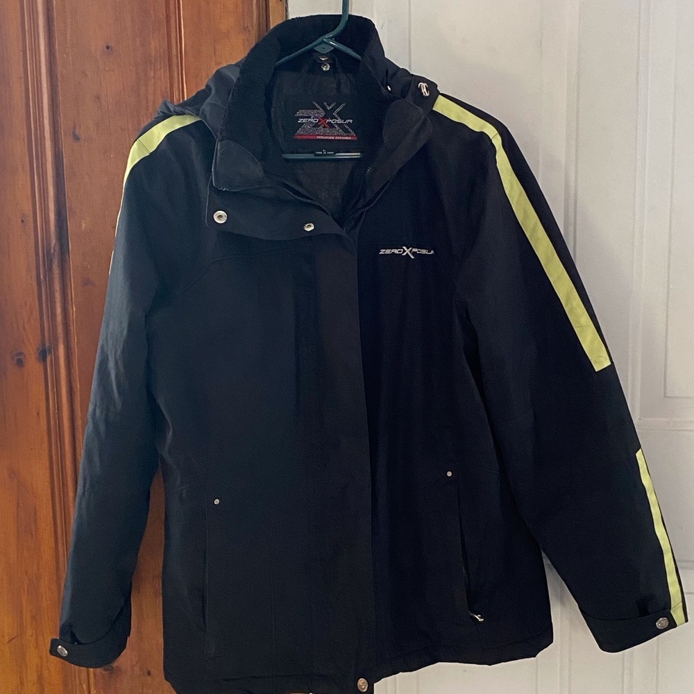 ZeroXposur Black Jacket with Yellow Reflective Accents‎